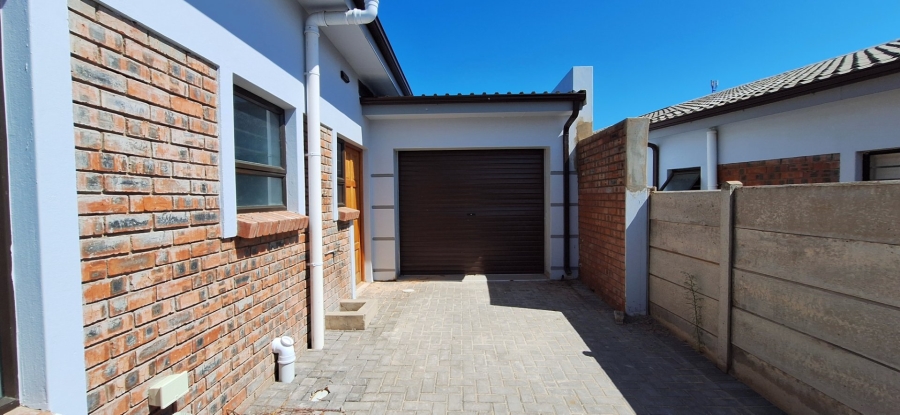 3 Bedroom Property for Sale in Albertinia Western Cape